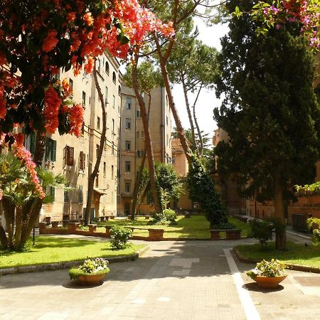 Dimora Del Papa Apartments Rome Bagian luar foto